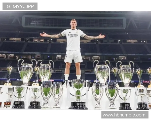 皇马逆袭逆袭！克罗斯绝杀瓦拉内西亚，晋级欧冠八强！